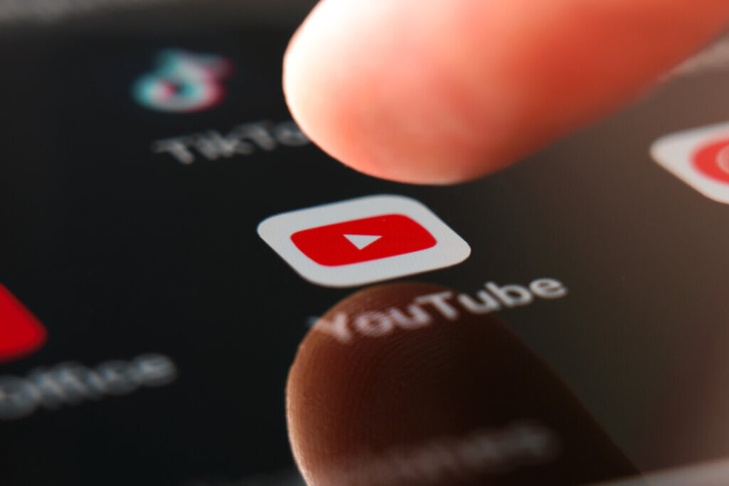 YouTube動画で取り組みたい3つのAI検索対策